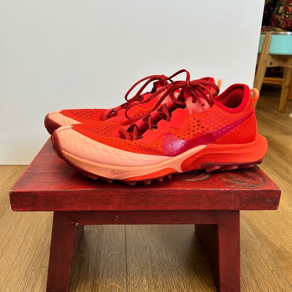 Nike Air Zoom Terra Kiger 7 Red Orange Trail Running Shoes Women Sz 8.5 Hiking - Picture 2 of 11